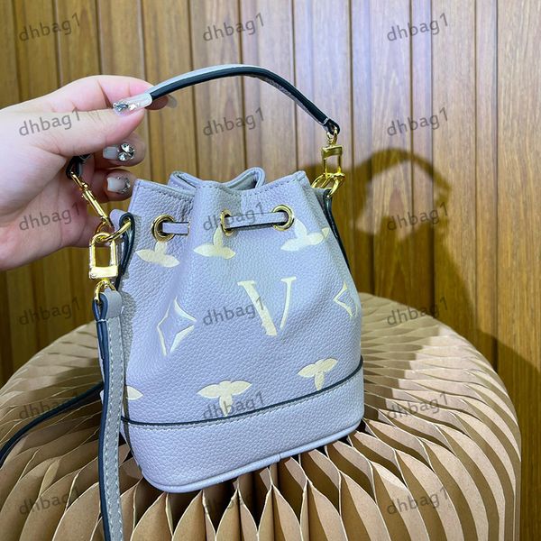 classic mini bucket bag shoulder bag leather print with handle tote drawstring belt crossbody bag hardware metal buckle makeup case coin pur
classic mini bucket bag shoulder bag leather print with handle tote drawstring belt crossbody bag hardware metal buckle makeup case coin pur