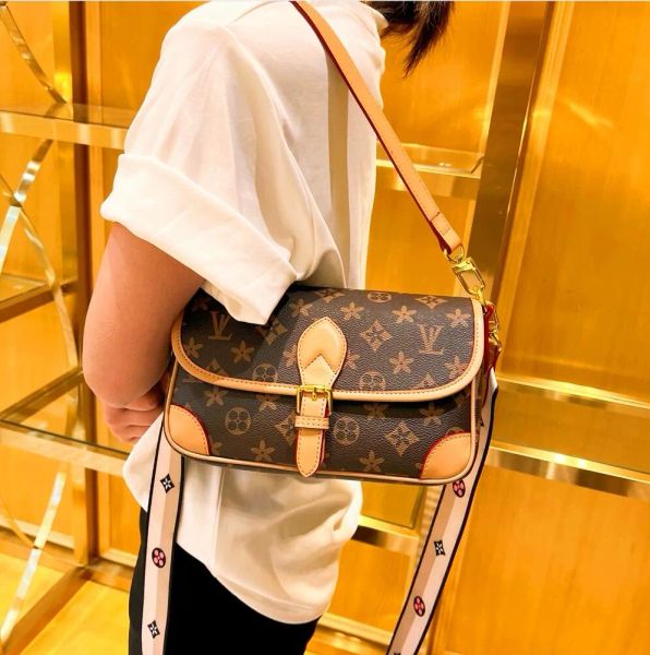 fashion bag brand design shoulder bag for women bags handbag handbags lady messenger luxury designers crossbody tote wallet aa
fashion bag brand design shoulder bag for women bags handbag handbags lady messenger luxury designers crossbody tote wallet aa