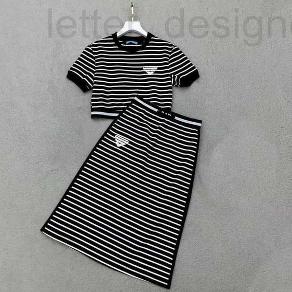 two piece dress designer 23ss womens clothing brand t-shirt skirt set spring summer new striped letter ribbon splicing casual suit short-sle, White
two piece dress designer 23ss womens clothing brand t-shirt skirt set spring summer new striped letter ribbon splicing casual suit short-sle, White
