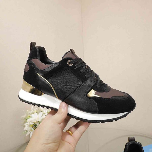 designer miuity running shoes fashion sneake luxury sports shoes men women trainers low sneakers v032
designer miuity running shoes fashion sneake luxury sports shoes men women trainers low sneakers v032