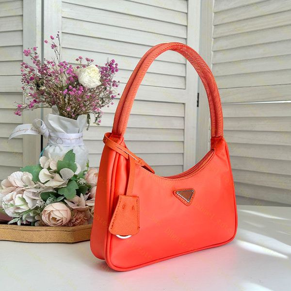 designer 2005 nylon triangle high shoulder bag cleo hobo mens womens luxury chain hobo wallet messenger bag fashion womens clutch 2000 handb
designer 2005 nylon triangle high shoulder bag cleo hobo mens womens luxury chain hobo wallet messenger bag fashion womens clutch 2000 handb