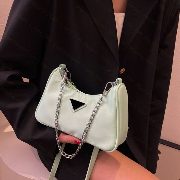 designer 2005 nylon triangle shoulder bag high tabby shoulder bags cleo hobo mens womens luxury chain hobo wallet messenger bag designers wo
designer 2005 nylon triangle shoulder bag high tabby shoulder bags cleo hobo mens womens luxury chain hobo wallet messenger bag designers wo