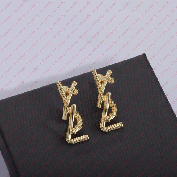 18k gold european and american vintage stud earrings. statement designer earrings for women. brass letters brand designer jewelry, Golden;silver
18k gold european and american vintage stud earrings. statement designer earrings for women. brass letters brand designer jewelry, Golden;silver