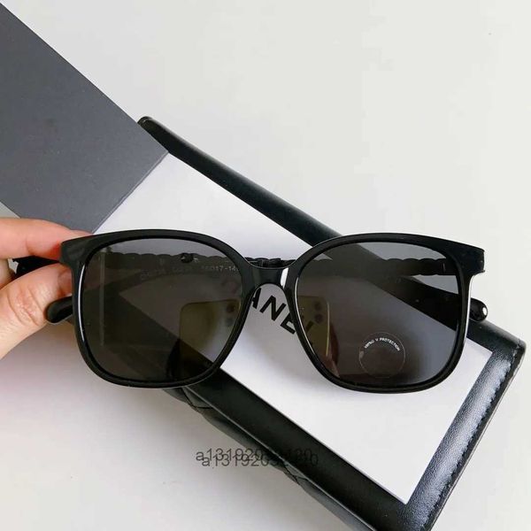 fashionista with trendy new square sunglasses luxury designer summer eyewear polarized black retro glasses women's men's0y5c, White;black
fashionista with trendy new square sunglasses luxury designer summer eyewear polarized black retro glasses women's men's0y5c, White;black