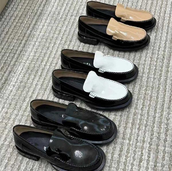 channel shoes 2023 designer women patent loafers black beige white leather sneakers slip on platform sandal mule slides vintage classic patc
channel shoes 2023 designer women patent loafers black beige white leather sneakers slip on platform sandal mule slides vintage classic patc