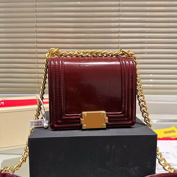 embroidery women mini shoulder bag vintage clean gold hardware letter designer bag simple crossbody luxury handbag trend wallet card holder
embroidery women mini shoulder bag vintage clean gold hardware letter designer bag simple crossbody luxury handbag trend wallet card holder