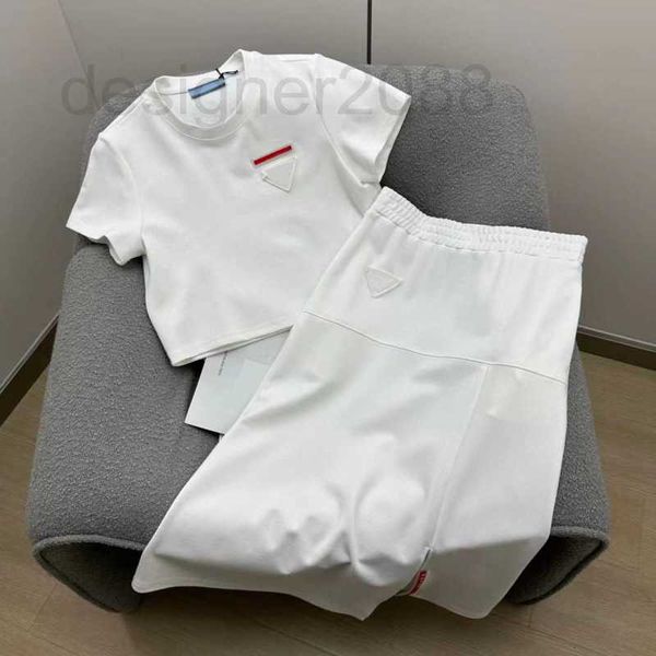 two piece dress designer dress women's sets summer cropped t-shirt with skirt suit printed inverted triangle classic womens clothing s-, White
two piece dress designer dress women's sets summer cropped t-shirt with skirt suit printed inverted triangle classic womens clothing s-, White