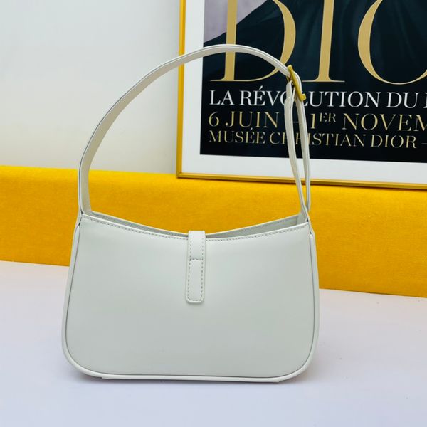 exempt from postage new cleo underarm bag shoulder bags handbags crossbody bag heart-shaped decoration tarpaulin genuine leather bags saddle
exempt from postage new cleo underarm bag shoulder bags handbags crossbody bag heart-shaped decoration tarpaulin genuine leather bags saddle