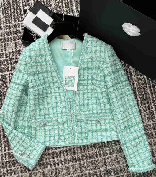 women's jackets designer 2023 brand jacket ootd gorgeous fashion grade autumn winter chains tweed coat leisure plaid coats cardigan bir, Black;brown
women's jackets designer 2023 brand jacket ootd gorgeous fashion grade autumn winter chains tweed coat leisure plaid coats cardigan bir, Black;brown