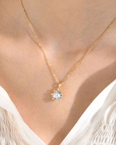women's pendnat necklace personalized and trendy stainless steel sunflower pendant necklace inlay cubic zirconia jewelry gift yw257nc-1, Golden;silver
women's pendnat necklace personalized and trendy stainless steel sunflower pendant necklace inlay cubic zirconia jewelry gift yw257nc-1, Golden;silver
