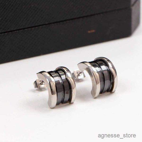stud designer jewelry earrings for women rose stud earings black white ceramic fashion r230616, Golden;silver
stud designer jewelry earrings for women rose stud earings black white ceramic fashion r230616, Golden;silver