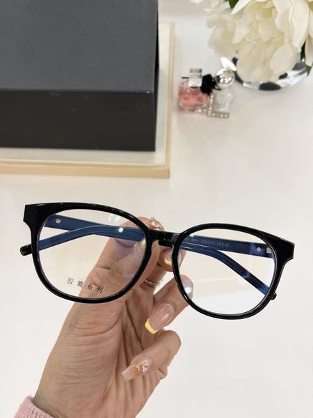 sunglasses retro polarized luxury men's designer rimless gold plated box brand sunglasses fashion glasses matching box, White;black
sunglasses retro polarized luxury men's designer rimless gold plated box brand sunglasses fashion glasses matching box, White;black