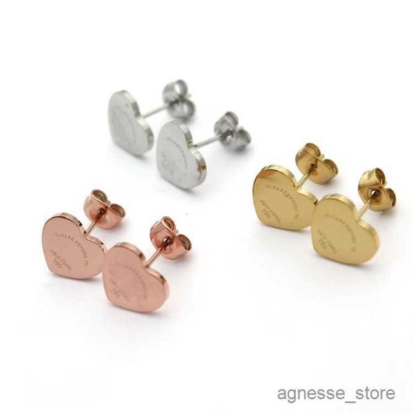stud never fade designer branded heart stud 18k gold silver rose women letter engrave love earrings girls wedding jewelry r230619, Golden;silver
stud never fade designer branded heart stud 18k gold silver rose women letter engrave love earrings girls wedding jewelry r230619, Golden;silver