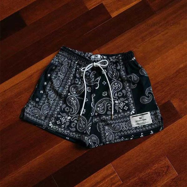 style oil painting casual mesh shorts men's and basketball training knee-length quarter pants 3 d9r9, White;black
style oil painting casual mesh shorts men's and basketball training knee-length quarter pants 3 d9r9, White;black