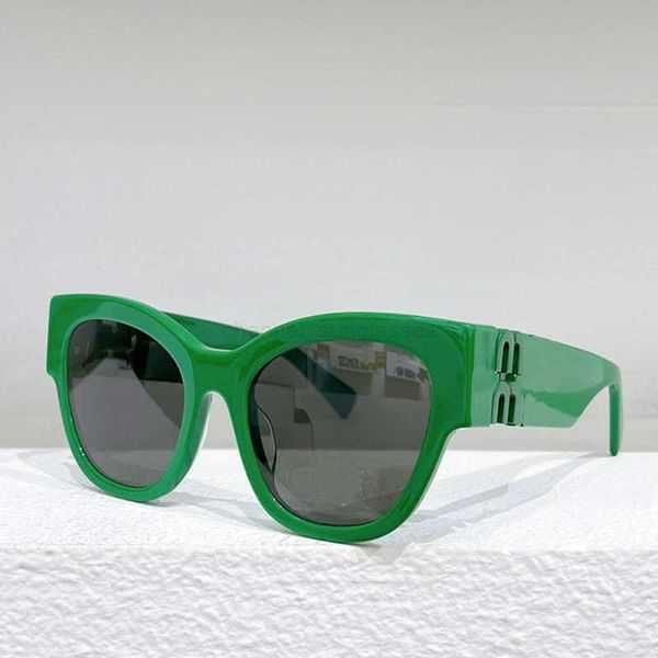 designer women cat eye miu sunglasses with black acetate frame miu glimpse sunglasses with classic on temples for womens travel miu sun glas, White;black
designer women cat eye miu sunglasses with black acetate frame miu glimpse sunglasses with classic on temples for womens travel miu sun glas, White;black