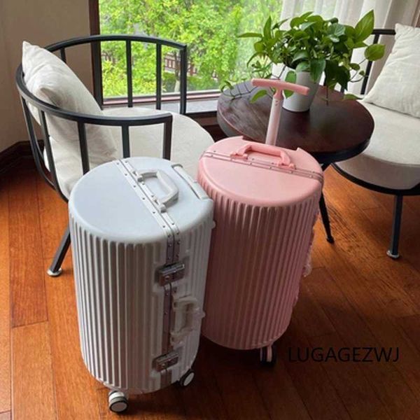 barrel aluminum frame universal wheel trolley case men women fashionable personalized travel luggage password carry on suitcase 0617-111
barrel aluminum frame universal wheel trolley case men women fashionable personalized travel luggage password carry on suitcase 0617-111
