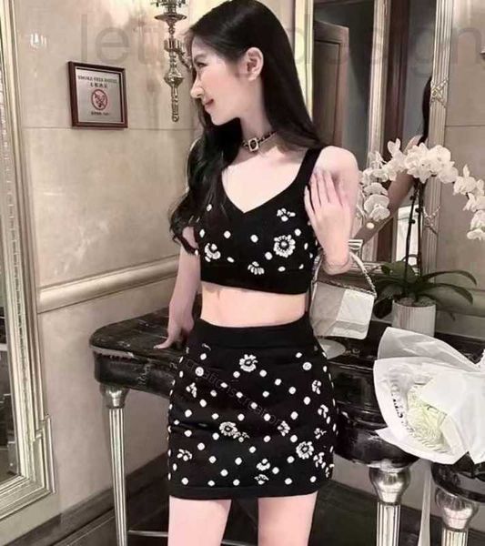 two piece dress designer women's dresses 2023ss spring and summer luxury brand new knitted strappy skirts two-piece set delicate flower, White
two piece dress designer women's dresses 2023ss spring and summer luxury brand new knitted strappy skirts two-piece set delicate flower, White