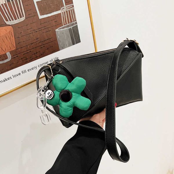 bags dinner bags small and high-end feel bag for women 2022 new large capacity underarm small square with contrasting color mesh red tempera
bags dinner bags small and high-end feel bag for women 2022 new large capacity underarm small square with contrasting color mesh red tempera