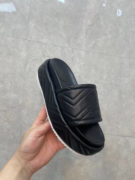 2023 designer sandal women men rubber leather slide sandal dress shoe wedges sandal beach slippers luxury summer platform slidethick bottom, Black
2023 designer sandal women men rubber leather slide sandal dress shoe wedges sandal beach slippers luxury summer platform slidethick bottom, Black