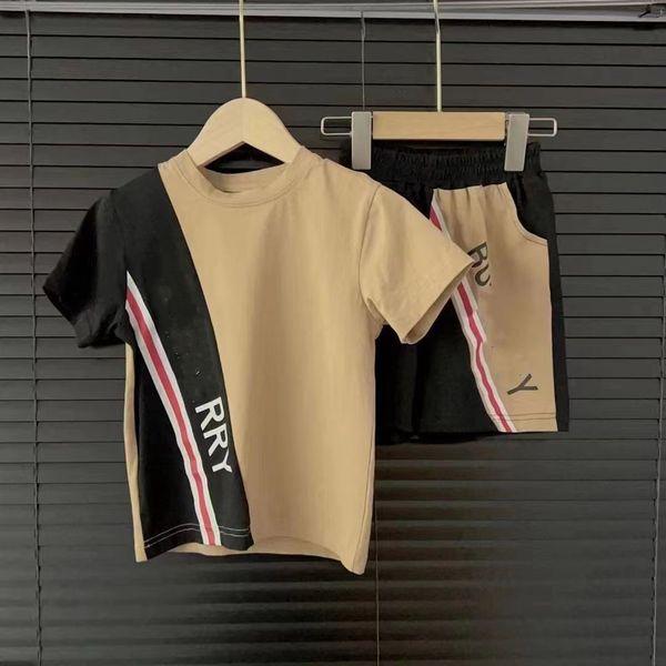 toddles sets baby clothes kid designer t shirt kids set girls boys clothe short sleeve lapel classic plaid design luxury brand burbe, White
toddles sets baby clothes kid designer t shirt kids set girls boys clothe short sleeve lapel classic plaid design luxury brand burbe, White