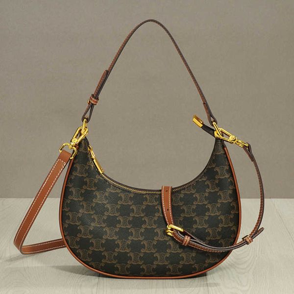 casual small carrying genuine leather bag fashion one shoulder cross body bag for women
casual small carrying genuine leather bag fashion one shoulder cross body bag for women