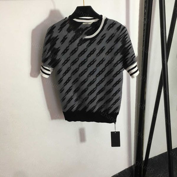 23ss womens designer clothing womens knits double f jacquard letter round neck short sleeve knit womens clothes, White
23ss womens designer clothing womens knits double f jacquard letter round neck short sleeve knit womens clothes, White