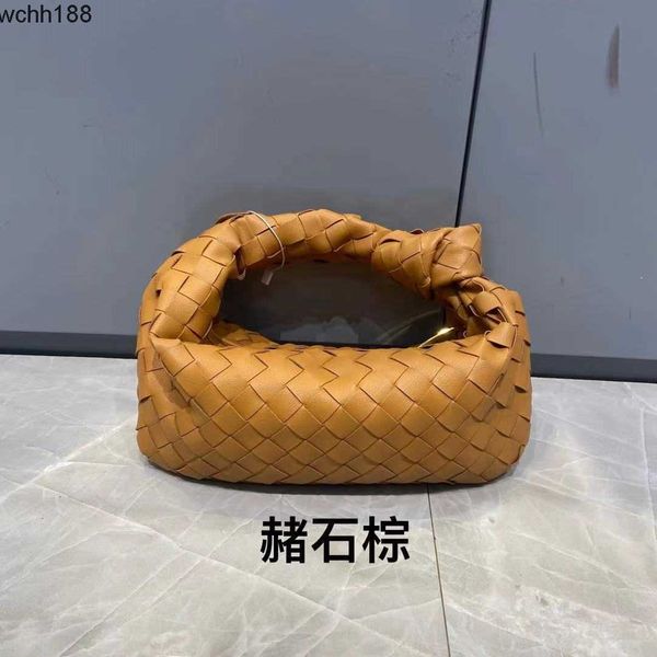 2023 large designer bag bottegas wrinkled venetas capacity woven jodies jodie leather dumpling women's knotted simple knots cloud 8s5v
2023 large designer bag bottegas wrinkled venetas capacity woven jodies jodie leather dumpling women's knotted simple knots cloud 8s5v