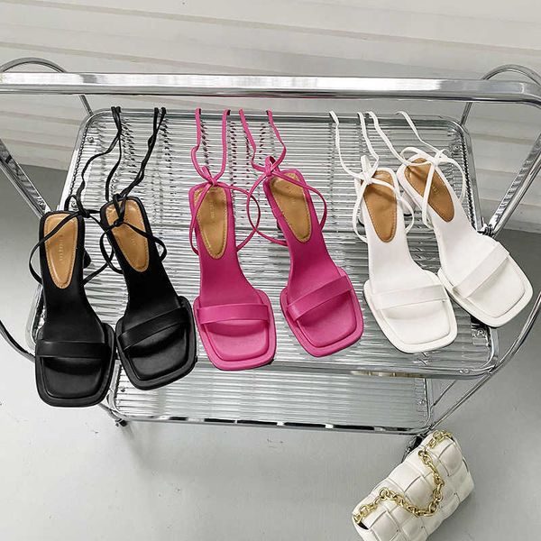 sandals high heels white square head with strapping high-heeled sandals fattened and widened fashionable large women's shoes 230615, Black
sandals high heels white square head with strapping high-heeled sandals fattened and widened fashionable large women's shoes 230615, Black
