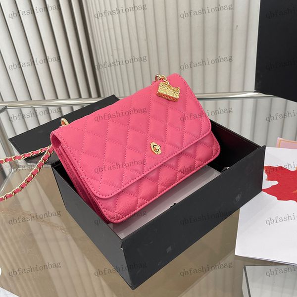 designer womens mini shoulder bag leather diamond check flip woc bag gold lock matelasse chain handbag crossbody bags hardware metal buckle
designer womens mini shoulder bag leather diamond check flip woc bag gold lock matelasse chain handbag crossbody bags hardware metal buckle