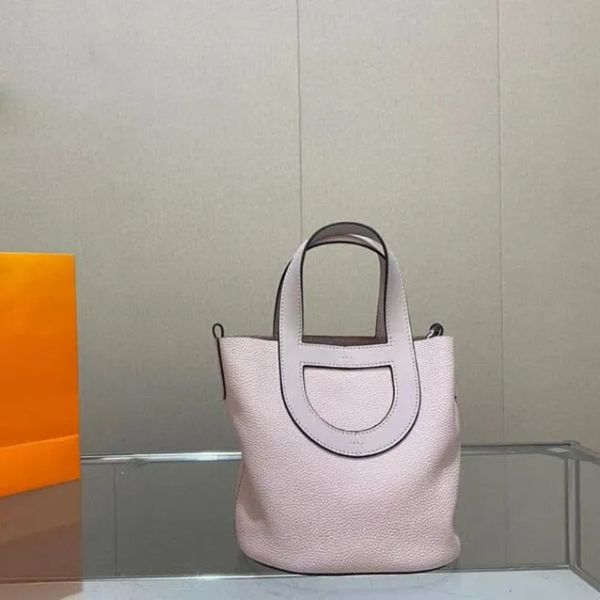 designer bag super stylish and versatile bucket bags leather luxury simple handbag
designer bag super stylish and versatile bucket bags leather luxury simple handbag