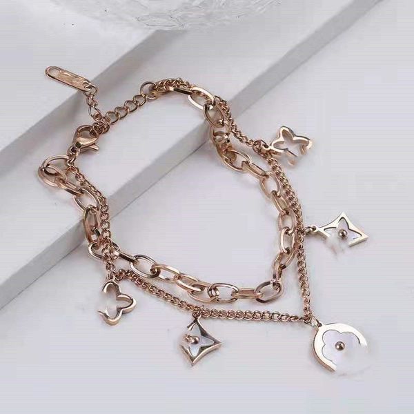 2023 fashion new designer bracelet luxury striped engraved bracelet opening closure design can be worn multiple folds no box, Golden;silver
2023 fashion new designer bracelet luxury striped engraved bracelet opening closure design can be worn multiple folds no box, Golden;silver