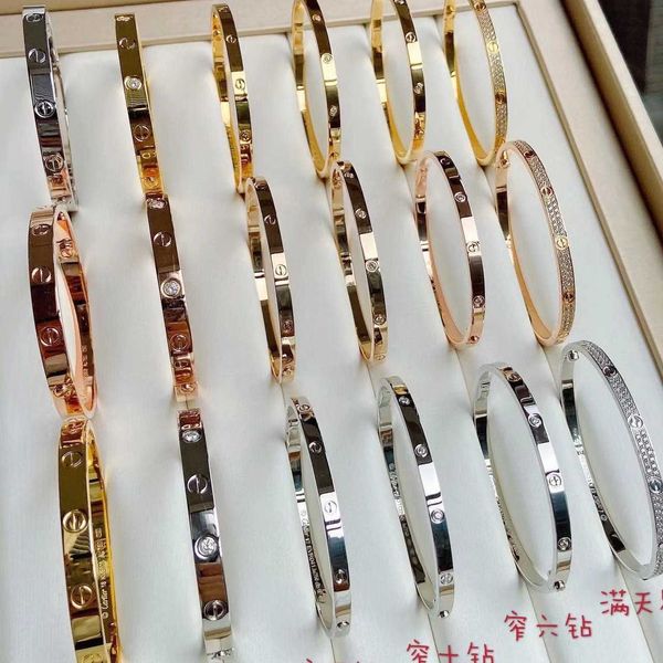 high-quality card bracelet 925 sterling silver plated 18k gold narrow plate wide four diamond six smooth face full sky star seiko, Black
high-quality card bracelet 925 sterling silver plated 18k gold narrow plate wide four diamond six smooth face full sky star seiko, Black