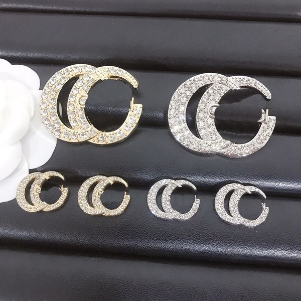 18k gold earrings 925 sliver letter designer classic logo crystal earrings luxury women's jewelry stud fashion 2023 travel leisure earr, Golden;silver
18k gold earrings 925 sliver letter designer classic logo crystal earrings luxury women's jewelry stud fashion 2023 travel leisure earr, Golden;silver