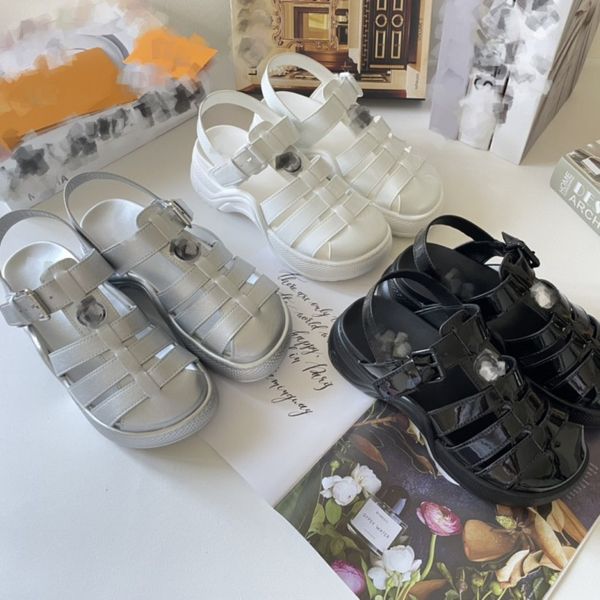 famous brand lu archlight sandals real leather platform summer shoes black white sliver gladiator sandal thick bottom sole monograms circle
famous brand lu archlight sandals real leather platform summer shoes black white sliver gladiator sandal thick bottom sole monograms circle
