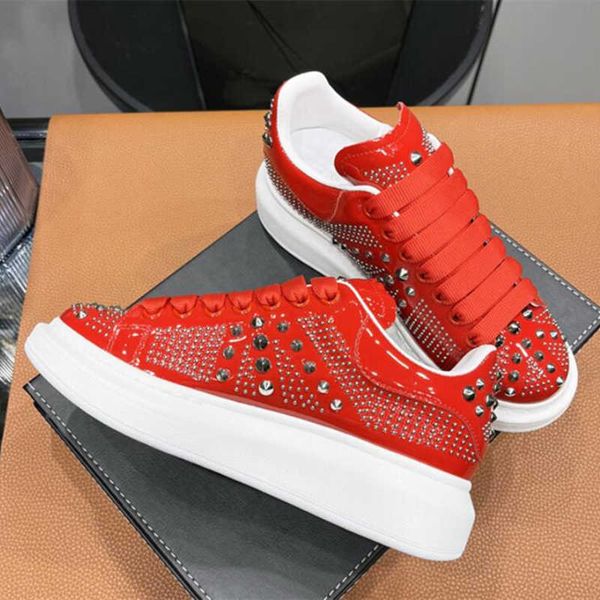 new design men shoes fashion rivet genuine leather thick sole sneakers women board shoes outdoor heightening flats 2a
new design men shoes fashion rivet genuine leather thick sole sneakers women board shoes outdoor heightening flats 2a