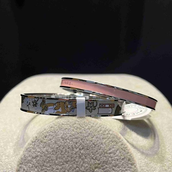 luxury design her max h's new rabbit enamel bracelet pattern enamel bracelet high edition women's, Black
luxury design her max h's new rabbit enamel bracelet pattern enamel bracelet high edition women's, Black