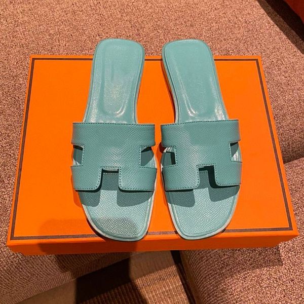 2023 summer flat bottom womens slippers outdoor beach tourism sandals luxury designer slide fashion flat bottom versatile casual slippers si, Black
2023 summer flat bottom womens slippers outdoor beach tourism sandals luxury designer slide fashion flat bottom versatile casual slippers si, Black