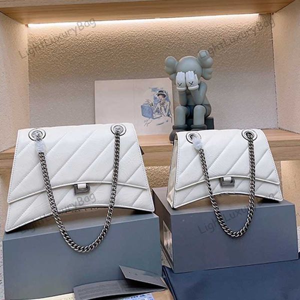 designer crush white calendered cow leather quilted chain strap bag brand b curvilinear base hourglass bags women soft wrinkle leather luxur
designer crush white calendered cow leather quilted chain strap bag brand b curvilinear base hourglass bags women soft wrinkle leather luxur