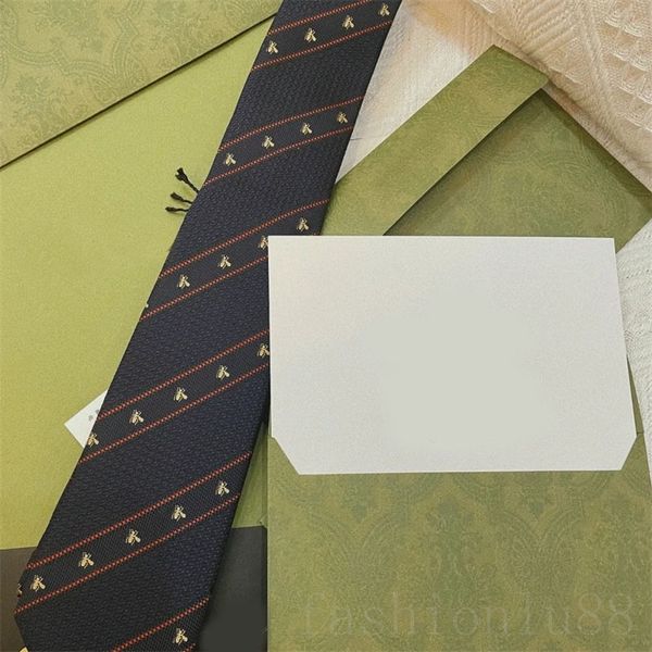dark blue red ties for men designer tie stripe bee embroidery printing valentine s day boyfriend gift fashionable neckwear cravate party wed, Blue;purple
dark blue red ties for men designer tie stripe bee embroidery printing valentine s day boyfriend gift fashionable neckwear cravate party wed, Blue;purple