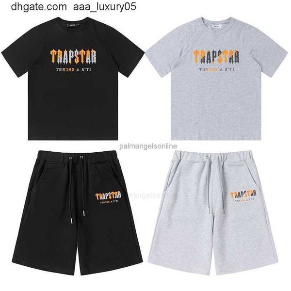 designer fashion clothing tees tshirt trapstar street fashion brand orange grey towel embroidery summer loose relaxed short sleeve/shorts fo, White;black
designer fashion clothing tees tshirt trapstar street fashion brand orange grey towel embroidery summer loose relaxed short sleeve/shorts fo, White;black