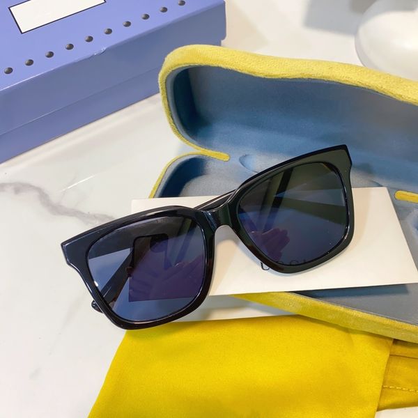fashion designer summer sunglasses full frame glasses letter pattern design neutral 6 color band box, White;black
fashion designer summer sunglasses full frame glasses letter pattern design neutral 6 color band box, White;black