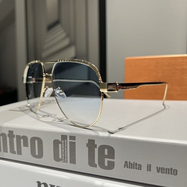 luxury designer sunglasses men women style millionaire anti-ultraviolet retro shield lens plate square one-piece full matte frame fashion ey, White;black
luxury designer sunglasses men women style millionaire anti-ultraviolet retro shield lens plate square one-piece full matte frame fashion ey, White;black