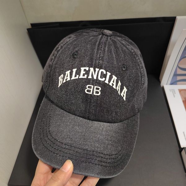 new sports baseball cap male and female designer beanie hat commuter versatile couple sun visor cap, Blue;gray
new sports baseball cap male and female designer beanie hat commuter versatile couple sun visor cap, Blue;gray