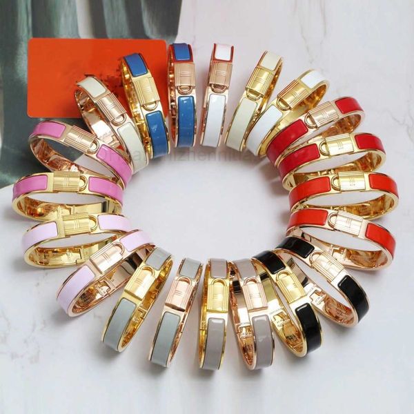 luxury design her max high edition 18k rose gold couple personality h home lock enamel letter narrow version bracelet hand, Black
luxury design her max high edition 18k rose gold couple personality h home lock enamel letter narrow version bracelet hand, Black