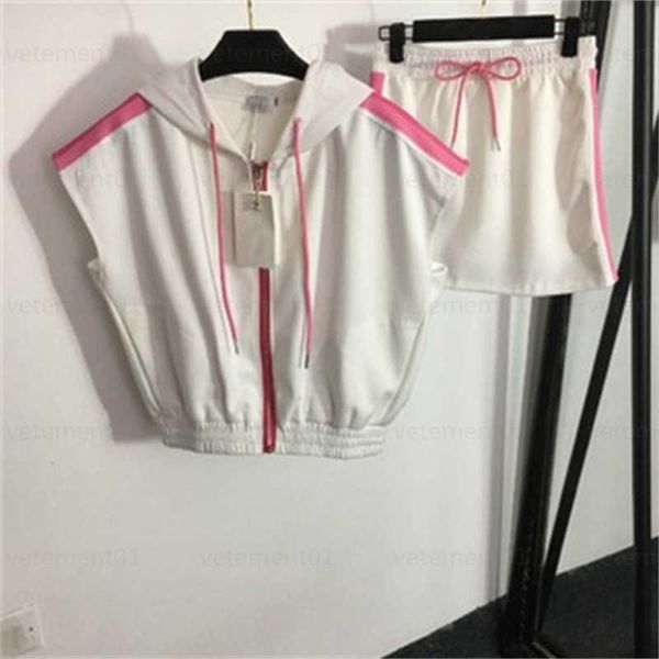 fashion shorts sets two piece set back letter print sleeveless hooded vest zipper jacket webbing elastic waist short half skirt women design, White
fashion shorts sets two piece set back letter print sleeveless hooded vest zipper jacket webbing elastic waist short half skirt women design, White