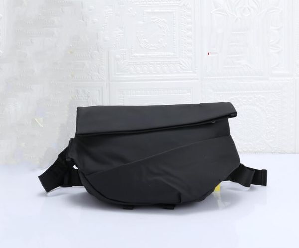 luxurys designers waist bag lady nylon canvas mini messenger clutch cross body shoulder bags womens mens purse and handbag fashion bag 32588
luxurys designers waist bag lady nylon canvas mini messenger clutch cross body shoulder bags womens mens purse and handbag fashion bag 32588