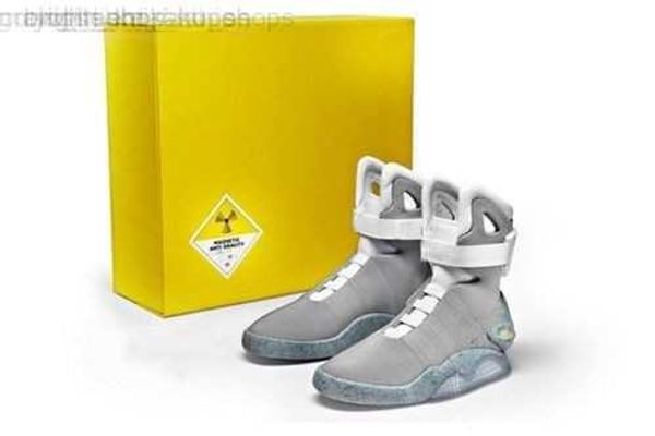 2023 newboots automatic laces air mag sneakers marty mcfly's led outdoor shoes man back to the future glow in the dark gray boots mcfly, Black
2023 newboots automatic laces air mag sneakers marty mcfly's led outdoor shoes man back to the future glow in the dark gray boots mcfly, Black