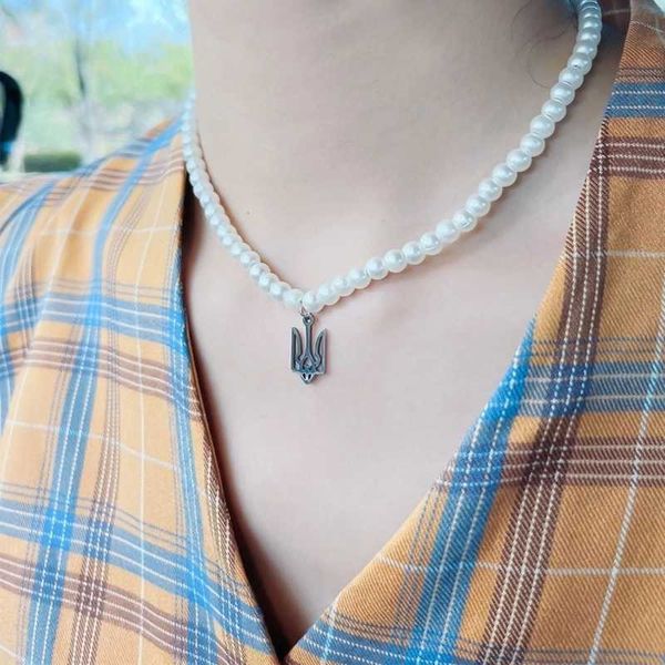 beaded necklaces ukraine imitation freshwater pearl necklace ukrainian national emblem symbol jewelry for women girls 230613, Silver
beaded necklaces ukraine imitation freshwater pearl necklace ukrainian national emblem symbol jewelry for women girls 230613, Silver