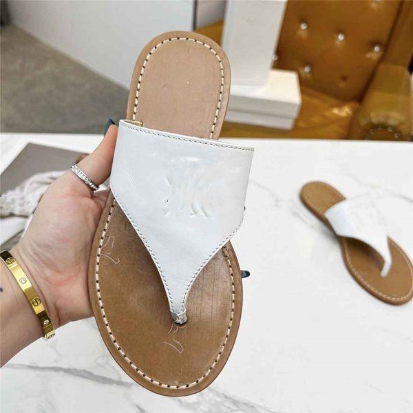 fashionable beach shoes 2023 celinity luxurious design retro decoration men's and women's summer leather canvas rubber flat bottom
fashionable beach shoes 2023 celinity luxurious design retro decoration men's and women's summer leather canvas rubber flat bottom