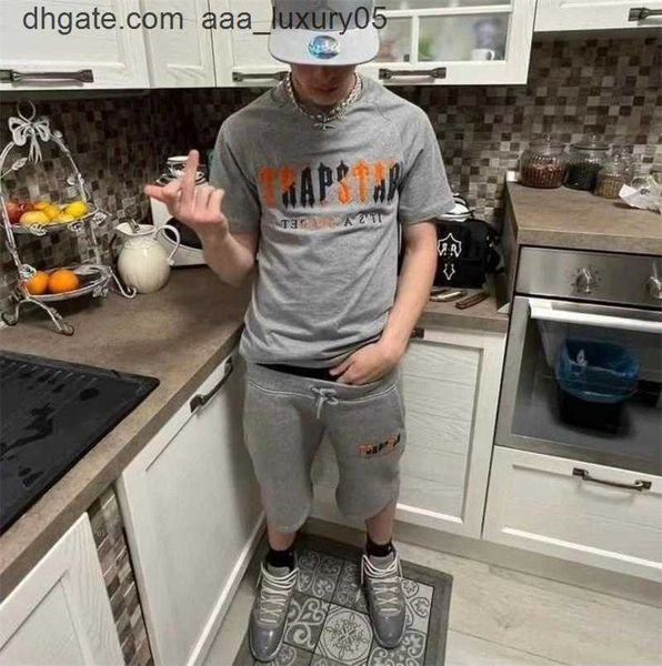 designer fashion clothing tshirt tees trapstar orange grey towel embroidery fashionable summer mens womens loose short sleeve shorts set lux, White;black
designer fashion clothing tshirt tees trapstar orange grey towel embroidery fashionable summer mens womens loose short sleeve shorts set lux, White;black